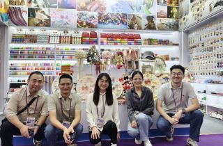 廣交會(huì)第二期閉幕 消光紗帶實(shí)力圈“粉”