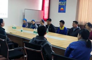 走進(jìn)職工、貼近民心    湖南澧縣領(lǐng)導(dǎo)走訪萌恒一線職工