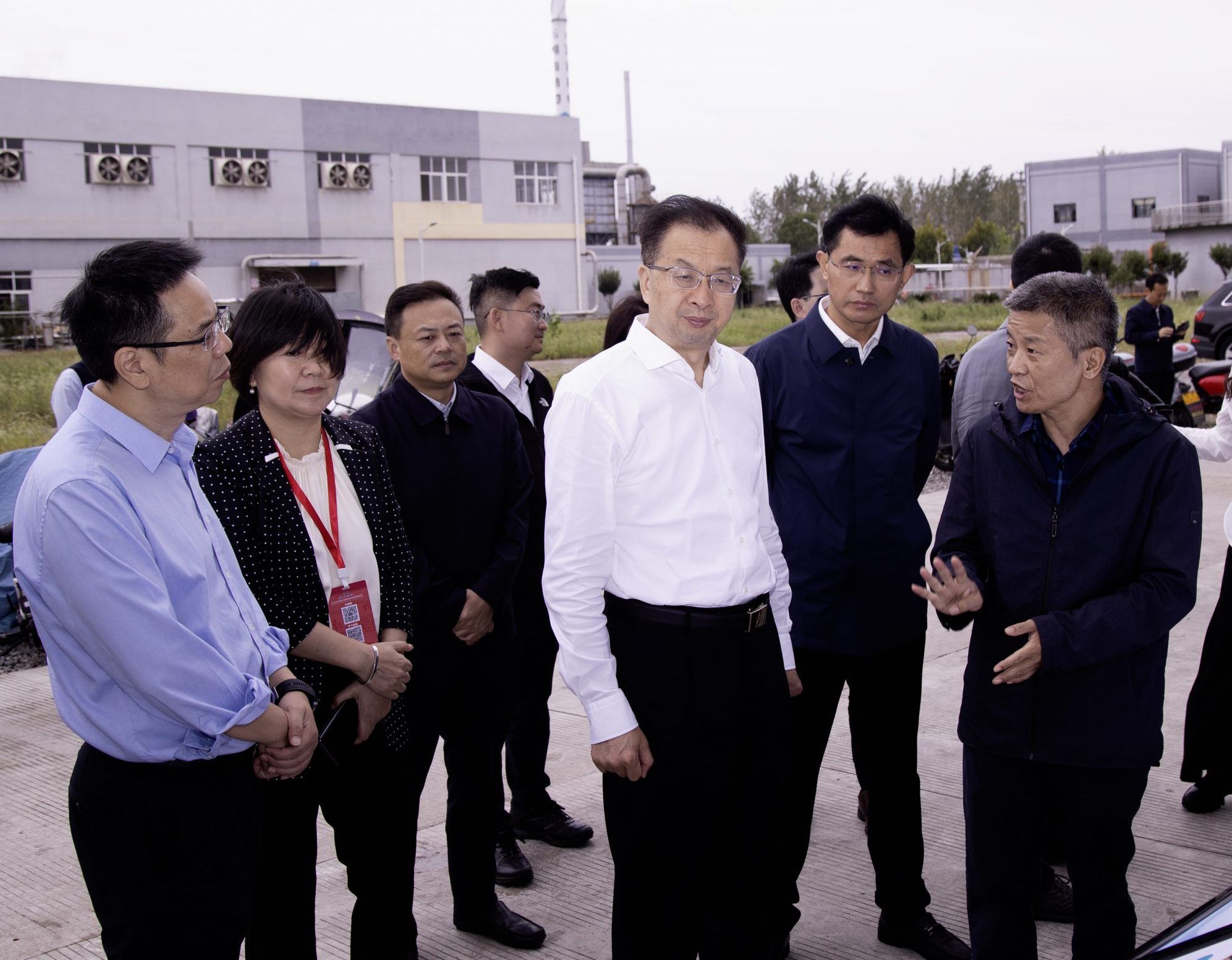 從“單一產(chǎn)品”到“產(chǎn)業(yè)集群” | 湖南萌恒迎來工信部調(diào)研組實(shí)地考察