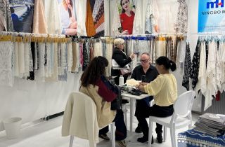 萌恒亮相法國巴黎國際服裝及面料采購展